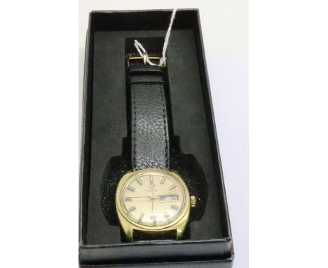 Rado: Golden Horse wristwatch, on black leather strap, working at lotting. P&amp;P Group 1 (£14+VAT for the first lot and £1+
