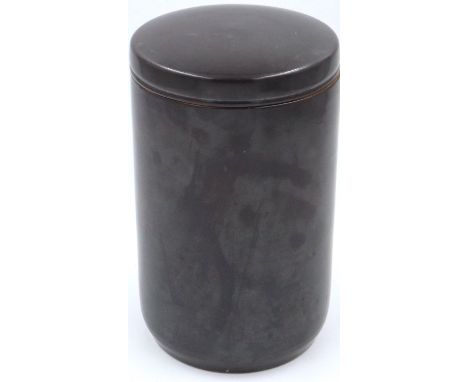L Hjorth studio pottery cylindrical lidded storage jar, H: 25 cm, no chips or cracks. P&amp;P Group 2 (£18+VAT for the first 