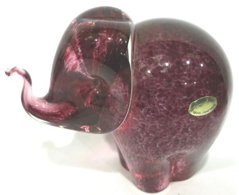 Large Wedgwood glass elephant, H: 18 cm, slight scuff marks/scratches to elephants head but no chips or losses, Wedgwood stic