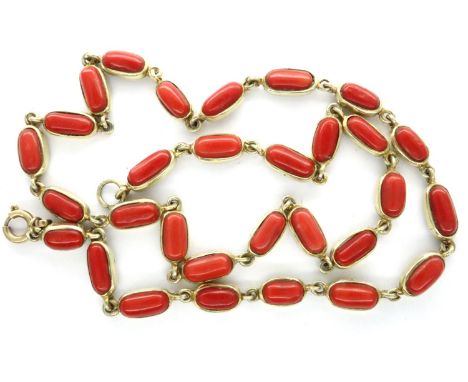 Yellow metal and coral necklace, chain L: 44 cm, 22g. P&amp;P Group 1 (£14+VAT for the first lot and £1+VAT for subsequent lo