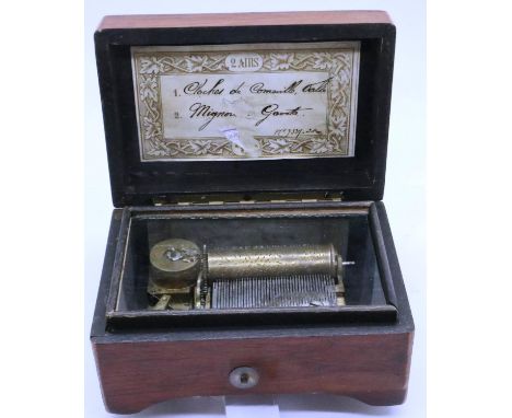Mahogany cased Swiss 2 Airs tablature musical snuff box, 12 x 8 x 6 cm. P&amp;P Group 1 (£14+VAT for the first lot and £1+VAT