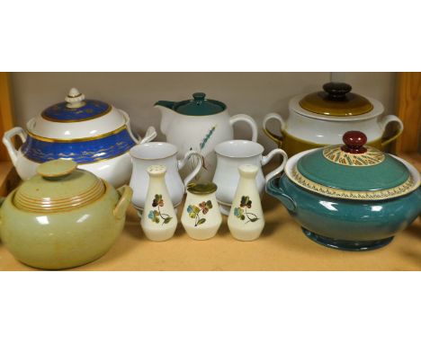 Ceramics - An English porcelain soup tureen and cover, made for Cartiers, monogrammed , lapis lazuli bands picked out in gilt