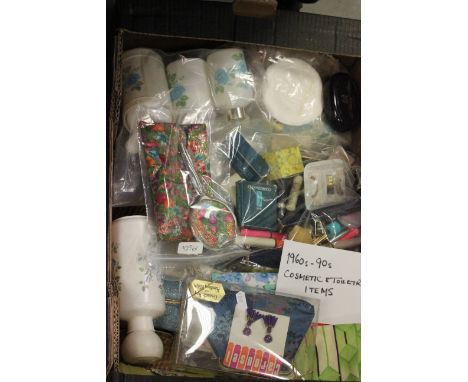 Over 90 cosmetic and toiletry items (used) mostly 1960's-1990's including cosmetic bags, toilet bags, powder compacts and ref