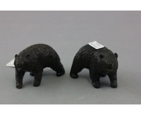 Pair of vintage Black Forest carved bears