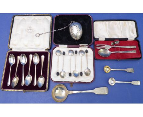 A silverware group to include: a cased set of six silver teaspoons (Wilson &amp; Gill The Goldsmiths 139 Regent Street, Londo