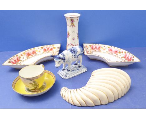 A selection of ceramics to include a 1940s Clarice Cliff wall-mounting pottery cornucopia, a fine quality 19th century contin