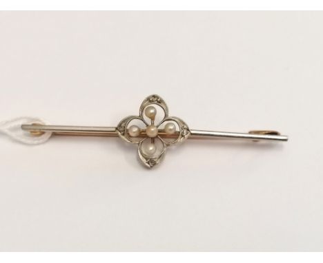 15ct and platinum diamond and pearl bar brooch c1890.