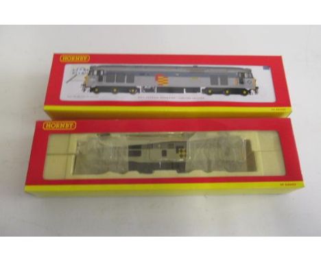 Hornby Class 50 Defiance in Rail Freight grey, Class 31 Calder Hall Power Station in Rail Freight grey, box G-E (Est. plus 21