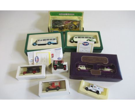 Lledo and Corgi diecast vehicles including limited edition buses and Royal Wedding Set, all items boxed (Est. plus 21% premiu