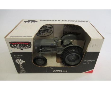 Country Classics 1/16 Scale Ferguson To-20 Tractor in grey, boxed E (Est. plus 21% premium inc. VAT)