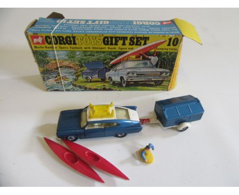 Corgi Gift Set No 10 Marlin Rambler and Kayak, box P, vehicle F, with plastic figure, paddles missing, campring trailer and k