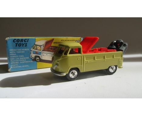 Corgi 490 V.W. Breakdown Truck in light green, box F-G, vehicle E (Est. plus 21% premium inc. VAT)
