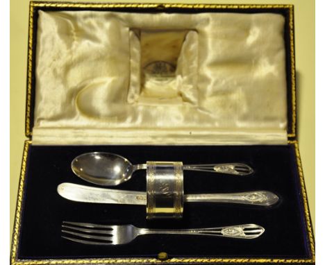 A cased silver Christening set, hallmarked Sheffield 1917