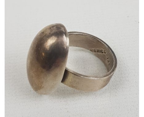 Ladies solid silver costume ring, size S/T, 11.9g: 