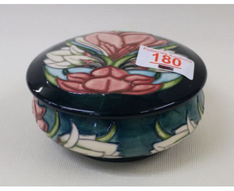 Moorcroft Collectors Club 2001 Water Lily lidded round box: limited edition 75/100 by Philip Gibson, 12.5cm dia. 