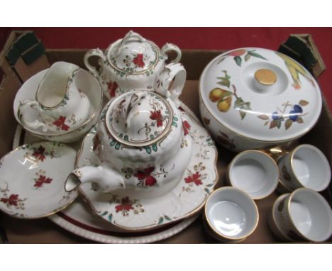 C19th pottery tea service in a Rockingham shape, consisting teapot, sucriere, sugar bowl, milk jug and plates, together with 