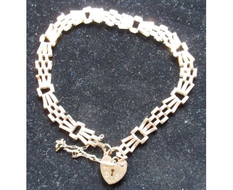 Hallmarked 9ct yellow gold fancy link three bar gate bracelet, by DRT, Sheffield, 375, 1991, 4.2g 