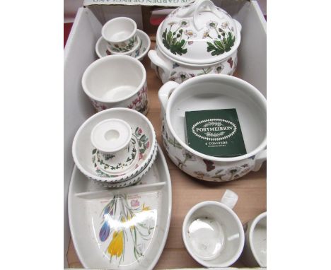 Large Portmeirion Botanic Garden lidded casserole tureen, with lid H20cm, overall D23cm, selection of other matching tablewar
