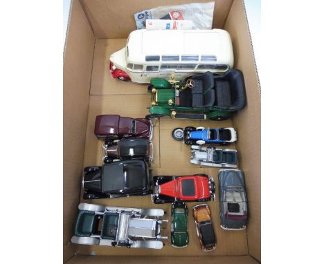 A box of large scale models including Franklin Mint.