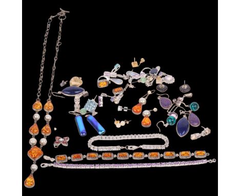 Various silver jewellery, including cubic zirconia tennis line bracelet, pair of glass earrings, amber bracelet, etcLot sold 