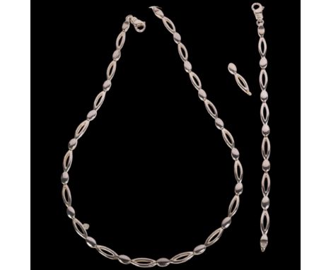 A sterling silver oval link chain necklace and bracelet set, necklace 42cm, bracelet 16cm, 44.2g total (2)No damage or repair