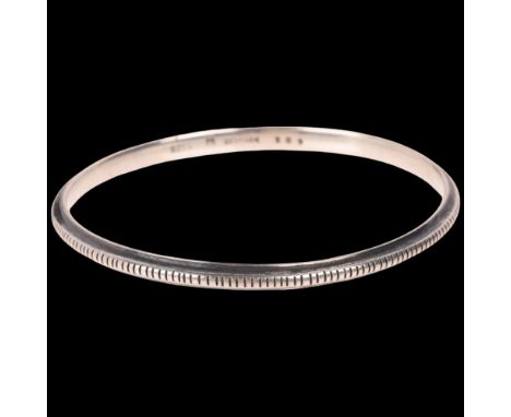 HANS HANSEN - a Danish modernist sterling silver slave bangle, model no. 209, band width 4.1mm, internal circumference 18cm, 
