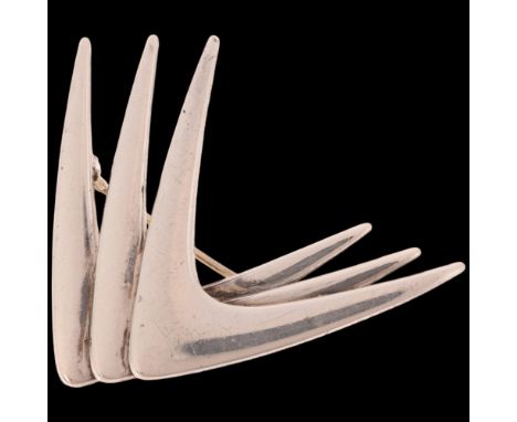 BERNHARD HERTZ - a Danish modernist sterling silver triple boomerang brooch, 42.9mm, 10gNo damage or repair, only light surfa