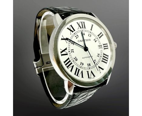 Cartier Ronde stainless steel automatic calendar wristwatch, silvered dial with Roman and Arabic numerals, secret signature a