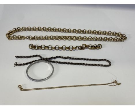 A gold coloured belcher style chain, approx. 70cm L. together with other jewellery including a Roman numeral bangle and chain