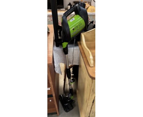 A Gtec Pro 2 cordless vacuum cleanerWorking when tested. Charger is present.