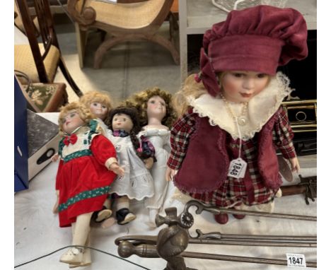 A quantity of porcelain headed collector Doll including a Leonardo collectors Doll