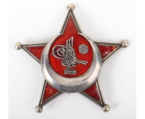 German Made Turkish Gallipoli Star, superb officers privately made Gallipoli Star constructed from silver and enamels. The aw
