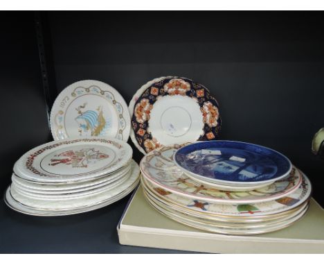 A selection of vintage decorative and collectors plates including Royal Copenhagen and Spode