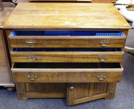 A bespoke oak canteen cabinet, in the 18th century taste 83cm high x 102cm wide x 61cm deep