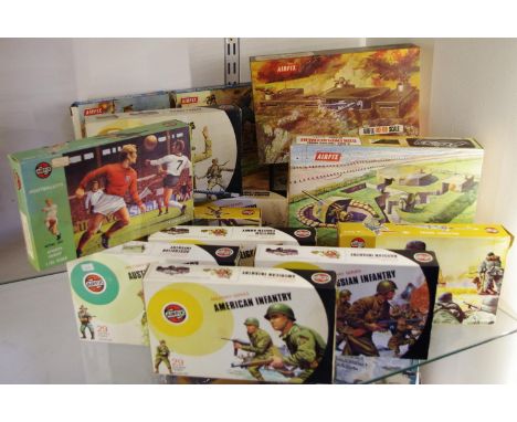 Airfix - 1/32 Scale Military Series including complete boxed German Infantry 29 figures and leaflet; complete boxed sets Russ