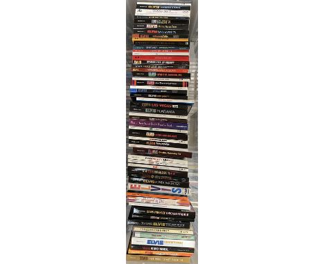 ELVIS PRESLEY - CD COLLECTION. A quality collection of around 420 CDs by Elvis Preseley. Titles include Blue Suede Shoes, The