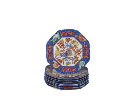 HERMES Paris. Huit assiettes à dessert 'Marqueterie' de Pierres d'Orient et d'OccidentDate de création: 1989Huit assiettes à 