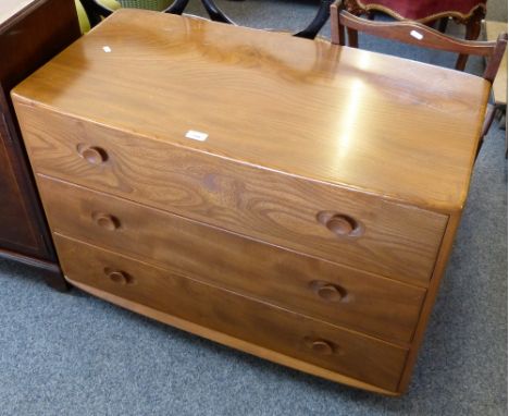 An Ercol blond elm three-drawer chest, 92cm wide