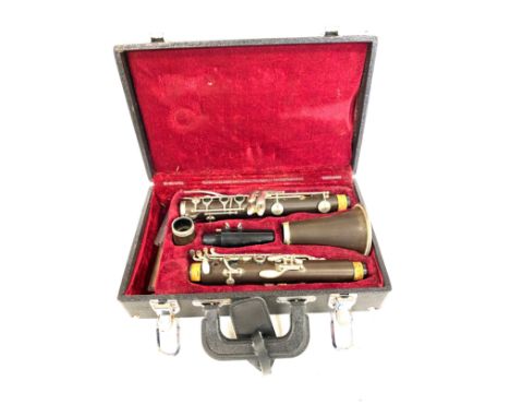 Vintage case clarinet 