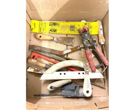 Selection of tile cutting tools, floats Black and Decker KA273 sander etc 
