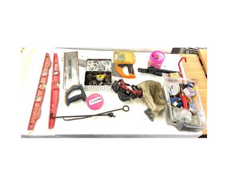 Selection of vintage and later tools 