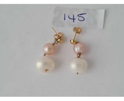 A good pair of 18ct gold mounted pearl drop earrings ( each with one white and one pink pearl )