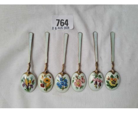 A set of 6 attractive enamel decorated coffee spoons with flower decoration, Bham 1966