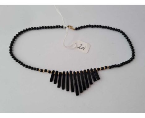  A stylish vintage black onyx necklace with 9ct spacer beads and clasp 17g inc