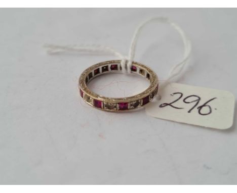 A red &amp; white stone 9ct eternity ring 2.1g inc