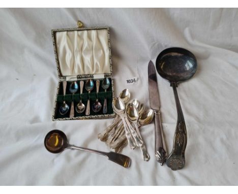 A King's pattern ladle, ice cream spoons etc.