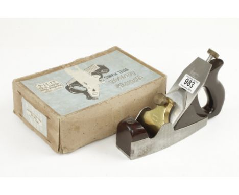 A little used late model NORRIS A5 smoother with engine turned sides 95% orig 2 1/8" Norris iron remains, with instructions i