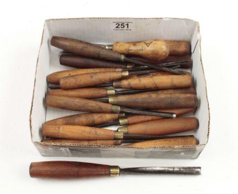 20 carving tools G