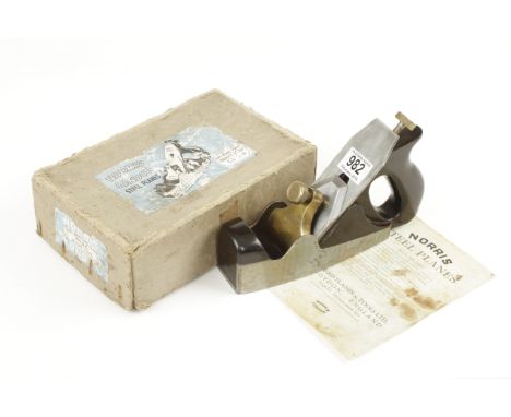 A very little used late model NORRIS A5 smoother with engine turned sides 95% orig Norris 2 1/8" iron remains, in orig box F