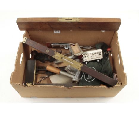 A box of tools 